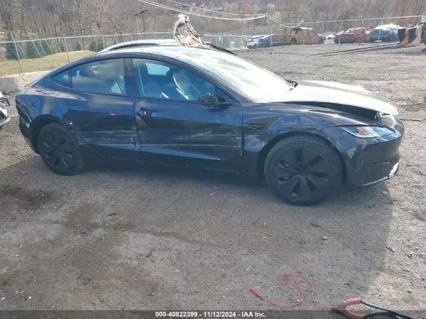 5YJ3E1EA9RF843196 2024 TESLA MODEL 3 - Image 1