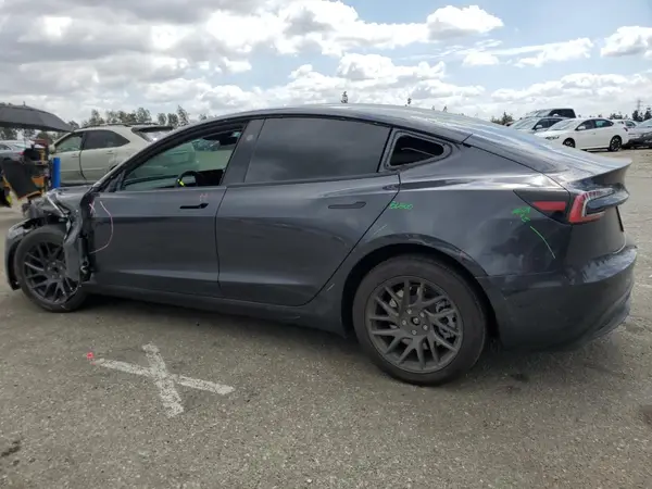 5YJ3E1EA9RF845773 2024 TESLA MODEL 3 - Image 2