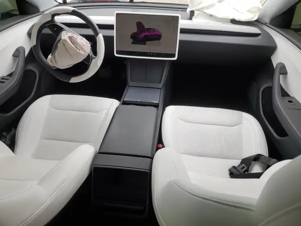 5YJ3E1EA9RF848673 2024 TESLA MODEL 3 - Image 8