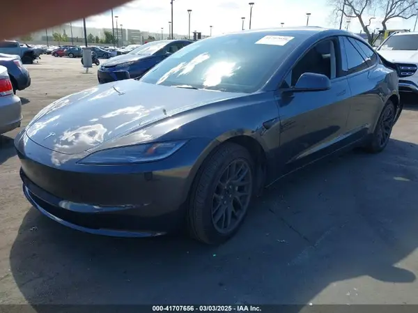 5YJ3E1EA9RF849936 2024 TESLA MODEL 3 - Image 2