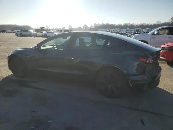 5YJ3E1EA9RF855431 2024 TESLA MODEL 3 - Image 2