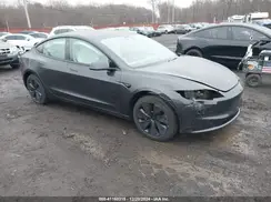 5YJ3E1EA9RF858829 2024 TESLA MODEL 3