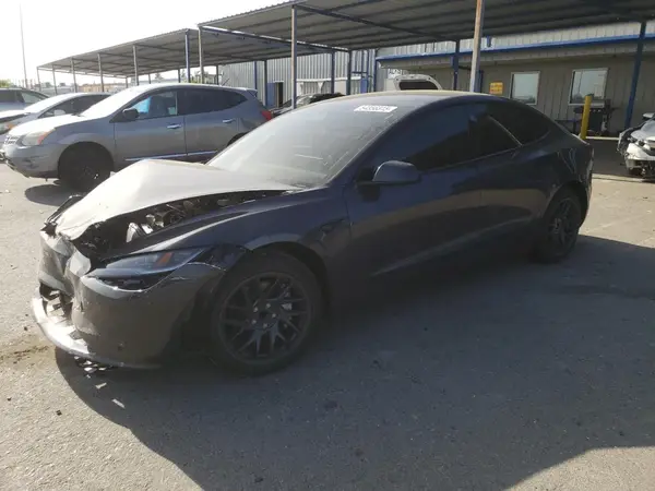 5YJ3E1EA9RF859401 2024 TESLA MODEL 3 - Image 1