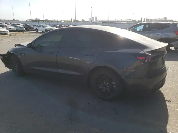 5YJ3E1EA9RF859401 2024 TESLA MODEL 3 - Image 2