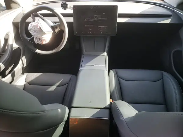 5YJ3E1EA9RF859401 2024 TESLA MODEL 3 - Image 8