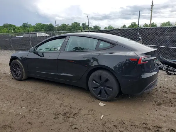 5YJ3E1EA9RF860578 2024 TESLA MODEL 3 - Image 2