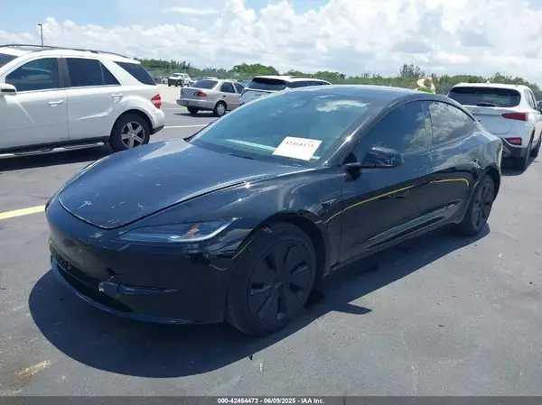 5YJ3E1EA9RF861066 2024 TESLA MODEL 3 - Image 2