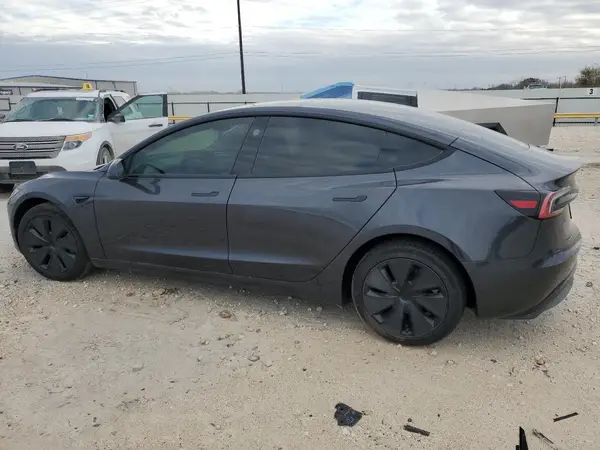 5YJ3E1EA9RF861410 2024 TESLA MODEL 3 - Image 2