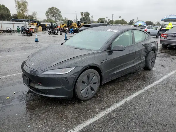 5YJ3E1EA9RF867532 2024 TESLA MODEL 3 - Image 1