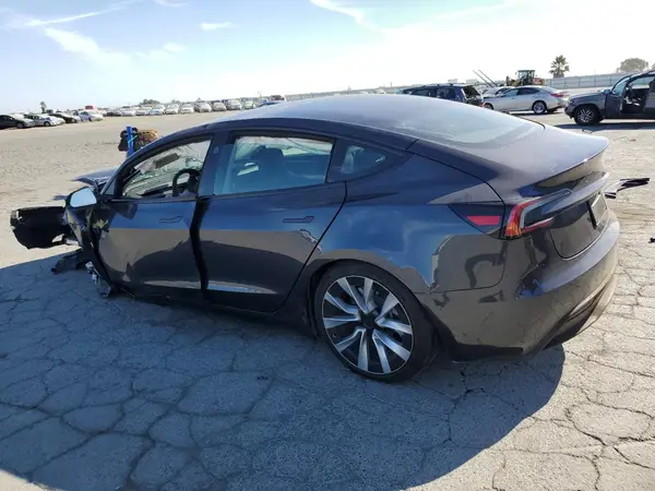 5YJ3E1EA9RF872309 2024 TESLA MODEL 3 - Image 2