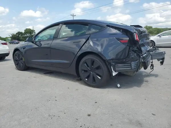 5YJ3E1EA9SF001061 2025 TESLA MODEL 3 - Image 2