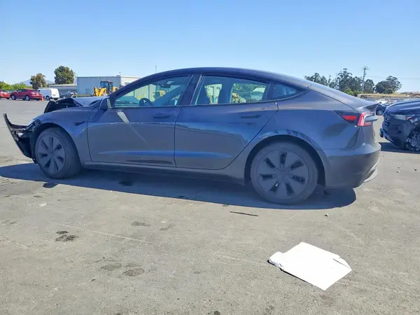 5YJ3E1EA9SF001691 2025 TESLA MODEL 3 - Image 2