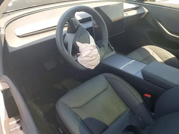 5YJ3E1EA9SF001691 2025 TESLA MODEL 3 - Image 8