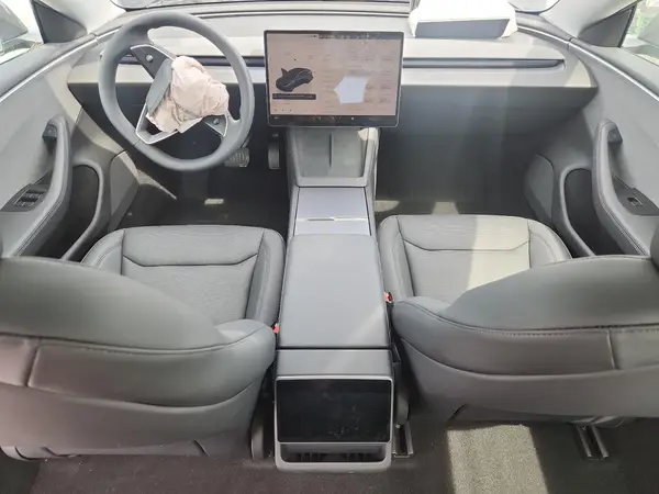 5YJ3E1EA9SF005174 2025 TESLA MODEL 3 - Image 8