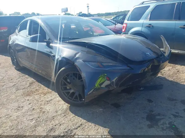 5YJ3E1EA9SF006387 2025 TESLA MODEL 3 - Image 1