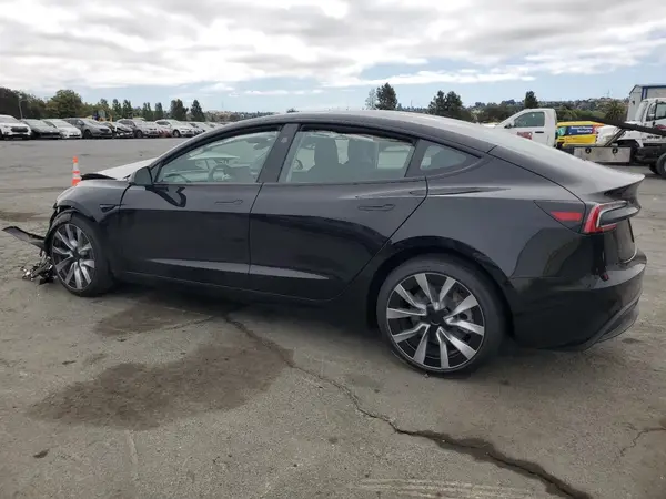 5YJ3E1EA9SF007037 2025 TESLA MODEL 3 - Image 2