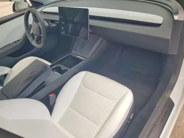 5YJ3E1EA9SF015607 2025 TESLA MODEL 3 - Image 8