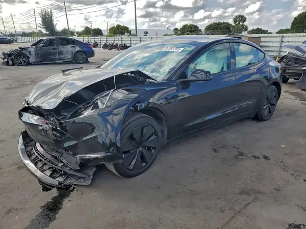 5YJ3E1EA9SF019706 2025 TESLA MODEL 3 - Image 1
