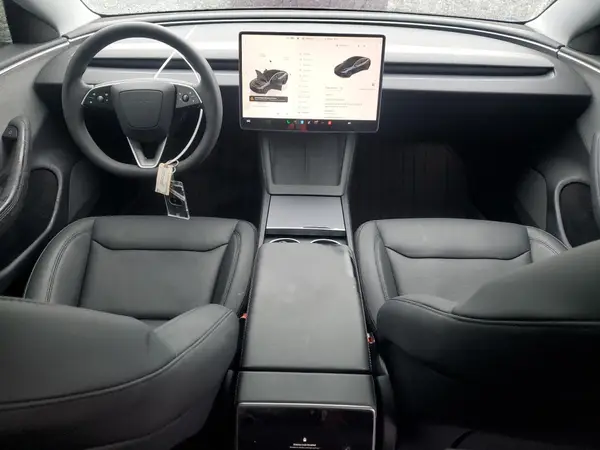 5YJ3E1EA9SF024355 2025 TESLA MODEL 3 - Image 8