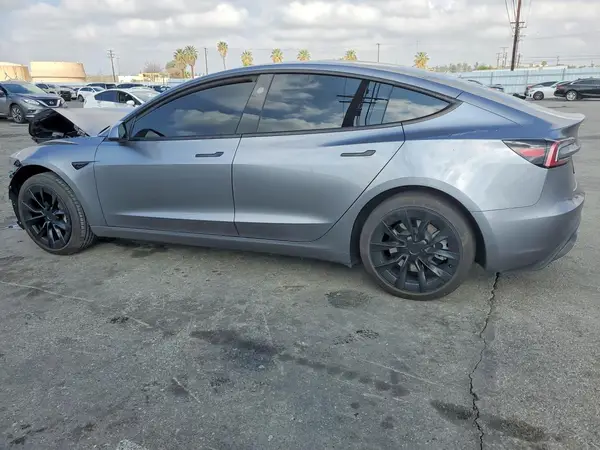 5YJ3E1EA9SF024548 2025 TESLA MODEL 3 - Image 2