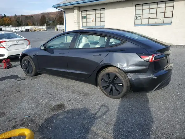 5YJ3E1EA9SF024579 2025 TESLA MODEL 3 - Image 2