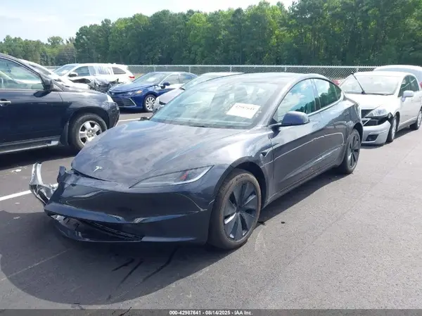 5YJ3E1EA9SF024646 2025 TESLA MODEL 3 - Image 2