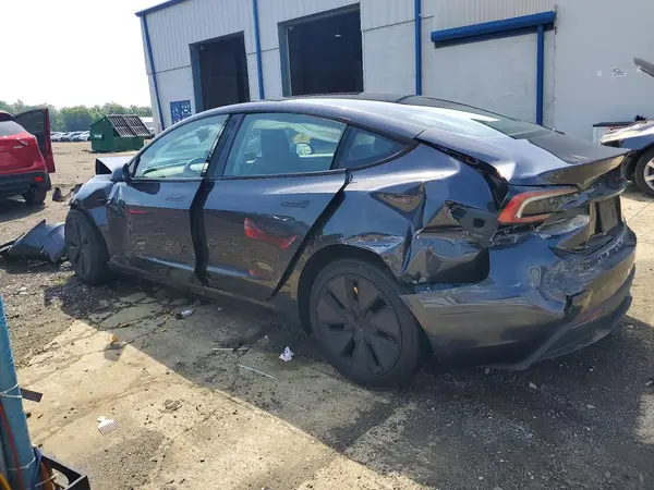 5YJ3E1EA9SF027806 2025 TESLA MODEL 3 - Image 2