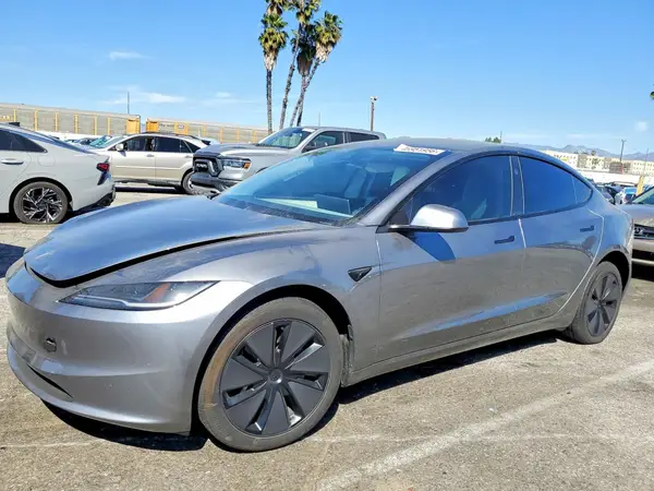 5YJ3E1EA9SF027949 2025 TESLA MODEL Y - Image 1