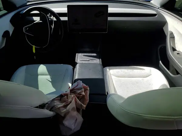 5YJ3E1EA9SF027949 2025 TESLA MODEL Y - Image 8