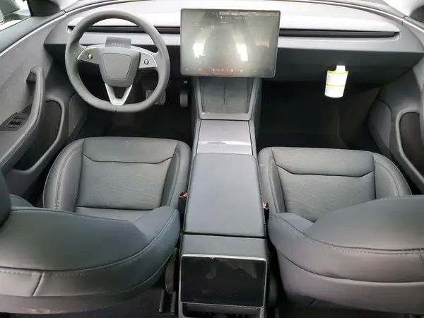 5YJ3E1EA9SF028888 2025 TESLA MODEL 3 - Image 8