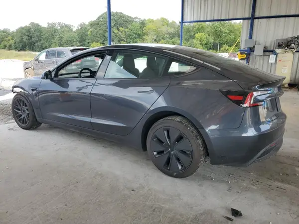 5YJ3E1EA9SF031404 2025 TESLA MODEL 3 - Image 2