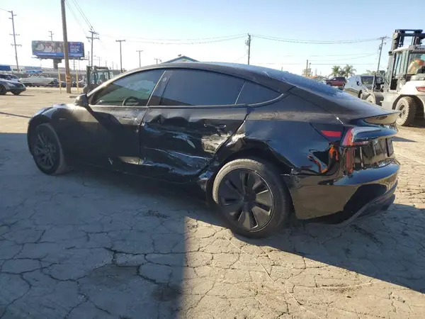 5YJ3E1EA9SF037347 2025 TESLA MODEL 3 - Image 2
