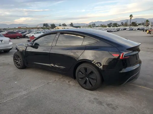 5YJ3E1EA9SF038787 2025 TESLA MODEL 3 - Image 2