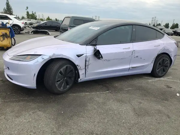 5YJ3E1EA9SF039776 2025 TESLA MODEL 3 - Image 1