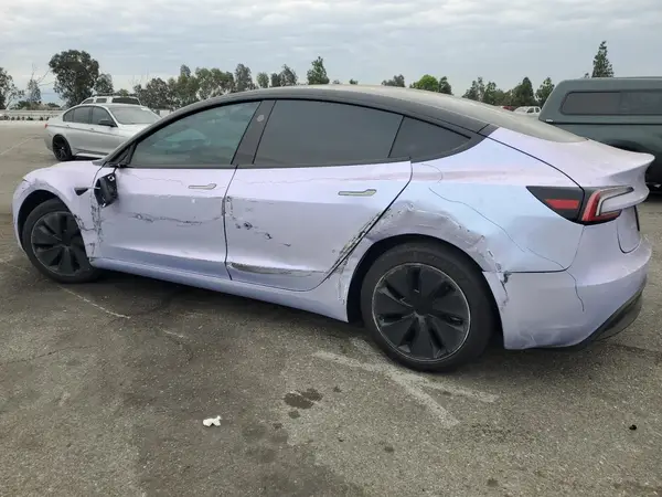5YJ3E1EA9SF039776 2025 TESLA MODEL 3 - Image 2
