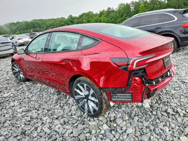 5YJ3E1EA9SF041012 2025 TESLA MODEL 3 - Image 2