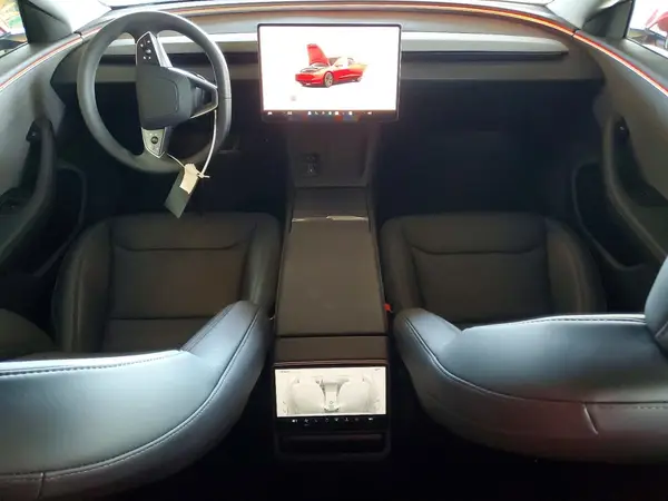 5YJ3E1EA9SF041642 2025 TESLA MODEL 3 - Image 8
