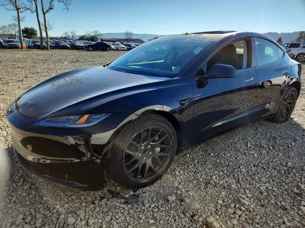 5YJ3E1EA9SF046615 2025 TESLA MODEL 3 - Image 1