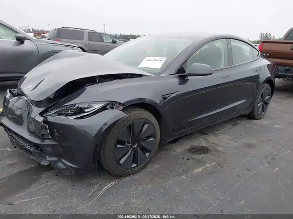 5YJ3E1EA9SF047733 2025 TESLA MODEL 3 - Image 2