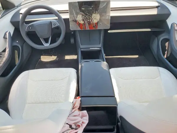 5YJ3E1EA9SF050647 2025 TESLA MODEL 3 - Image 8