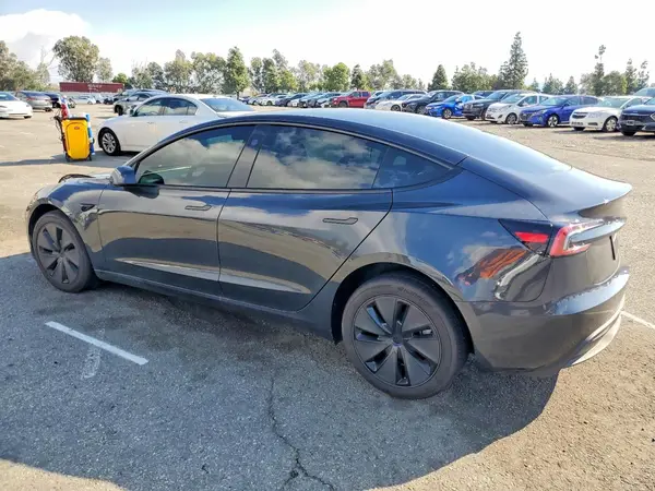 5YJ3E1EA9SF051412 2025 TESLA MODEL 3 - Image 2