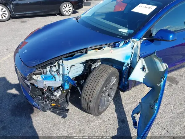 2025 TESLA MODEL 3 auction photo 6