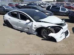 5YJ3E1EA9SF076035 2025 TESLA MODEL 3