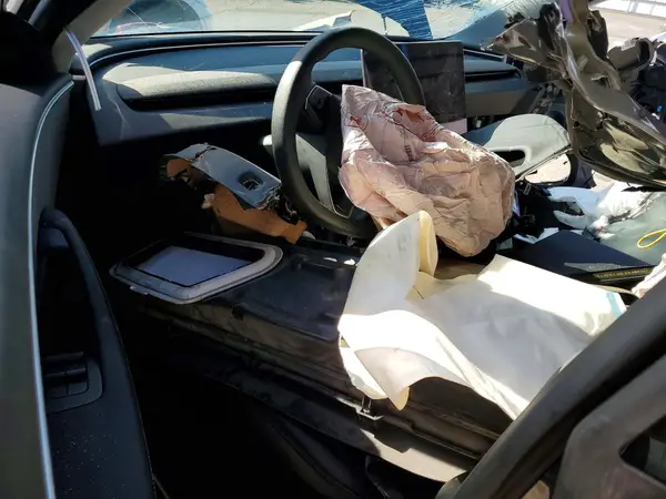 5YJ3E1EA9SF879993 2025 TESLA MODEL 3 - Image 8