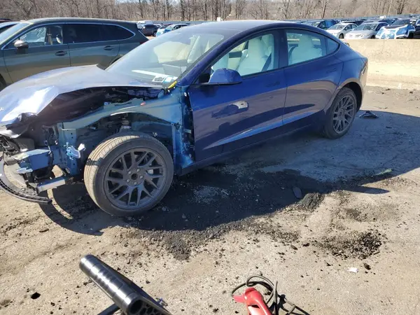 5YJ3E1EA9SF903953 2025 TESLA MODEL 3 - Image 1