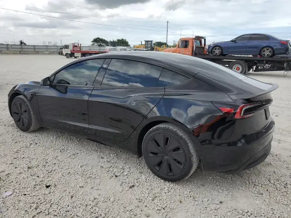 5YJ3E1EA9SF904844 2025 TESLA MODEL 3 - Image 2