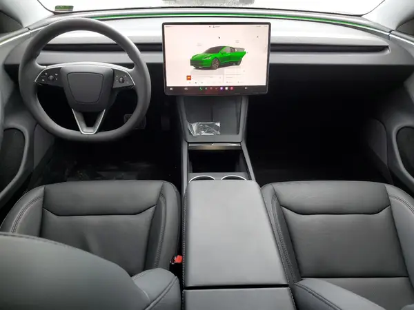 5YJ3E1EA9SF904844 2025 TESLA MODEL 3 - Image 8