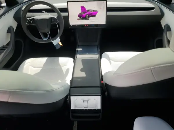 5YJ3E1EA9SF905637 2025 TESLA MODEL 3 - Image 8