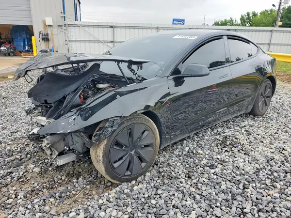5YJ3E1EA9SF905900 2025 TESLA MODEL 3 - Image 1