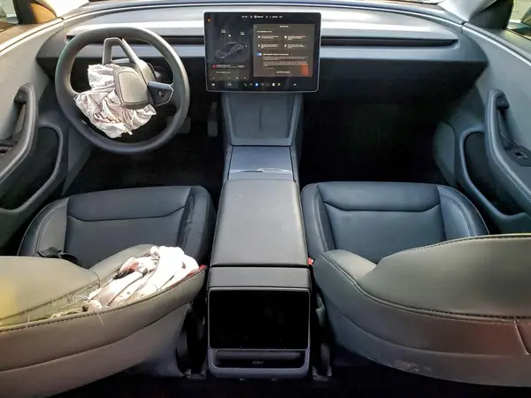 5YJ3E1EA9SF907467 2025 TESLA MODEL 3 - Image 8